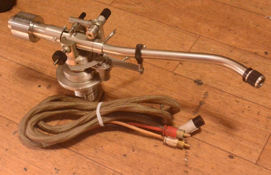 Micro seiki MA-505 dynamic balanced tonearm with cable
