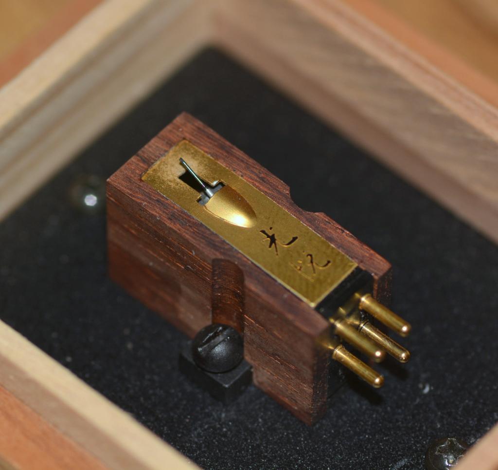 Early Koetsu Rosewood Signature cartridge for professional serial 111448