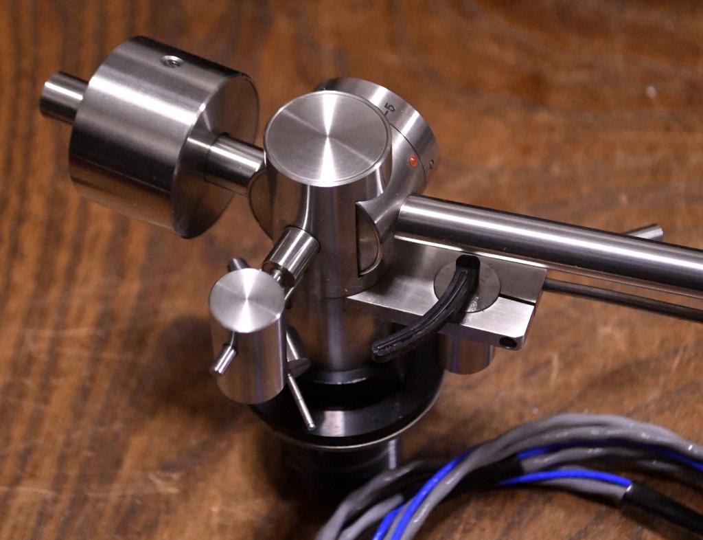 Fidelity Research FR-64S tonearm with Kimble Kable cable