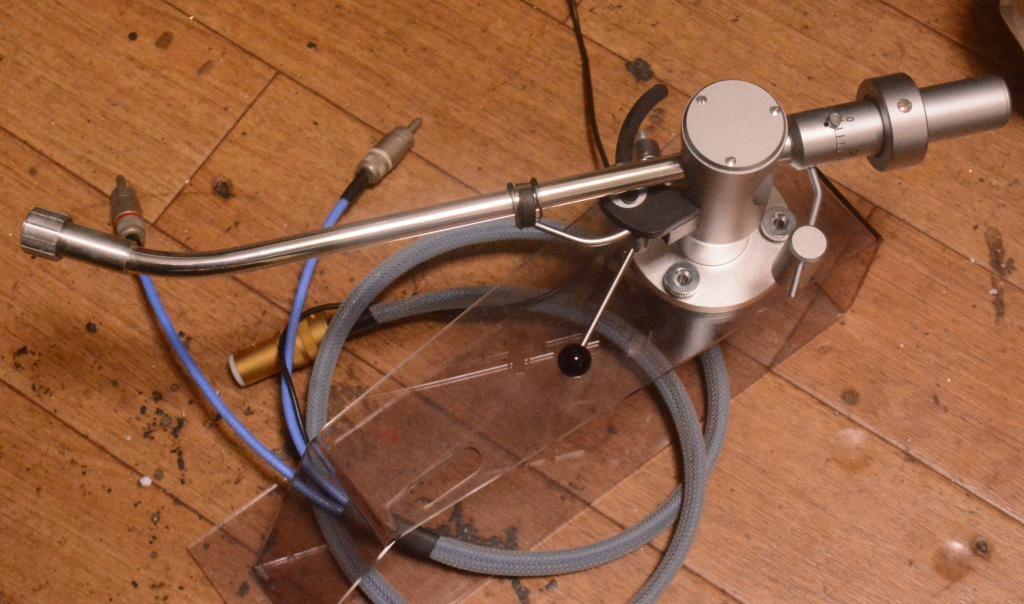 Fidelity Research FR-24S tonearm with cable