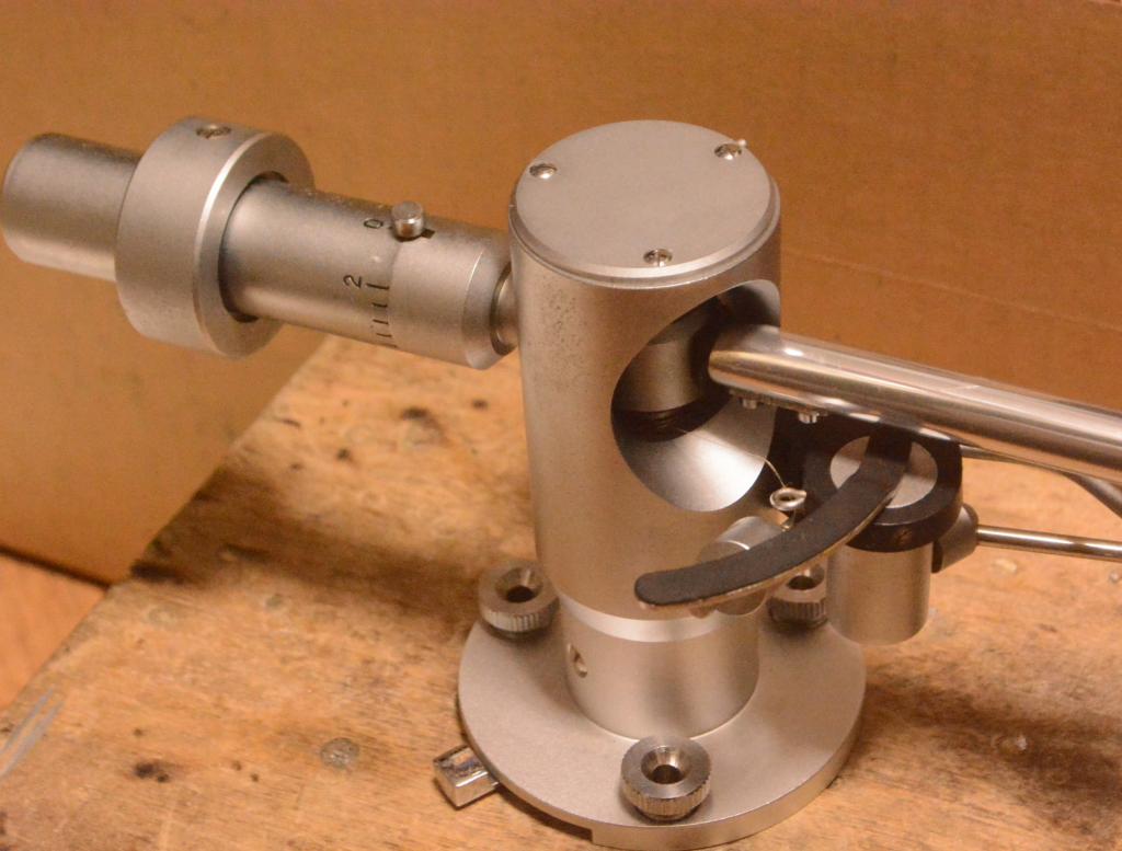 Fidelity Research FR-24Mk2 tonearm with original box, template, headshell
