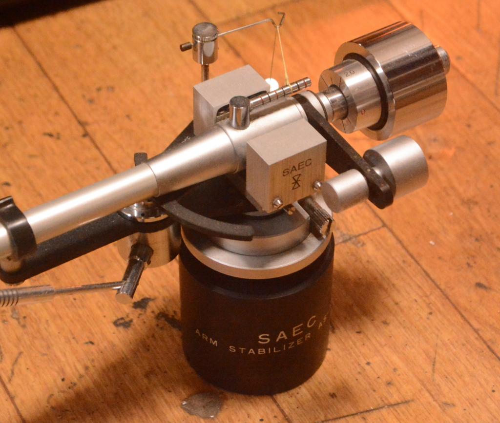 SAEC WE-407/23 9 inches tonearm with cable, stabilizer * Perfect condition