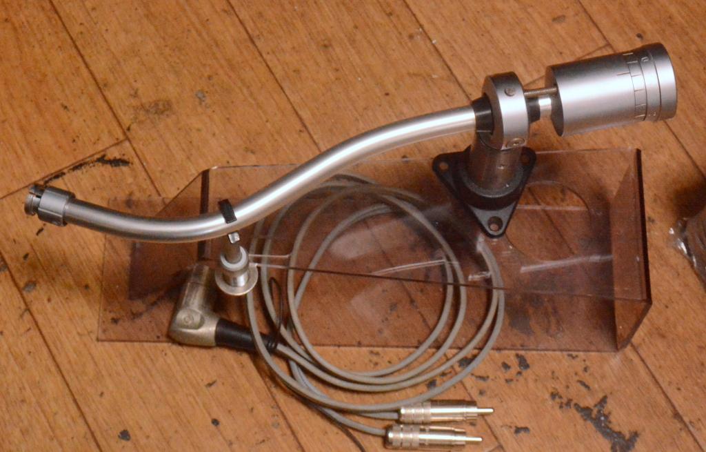 Ortofon RMG-212 tonearm for SPU-G, SPU-A cartridge with tonearm cable.