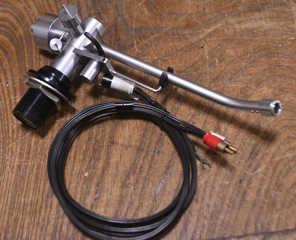 Fidelity Research FR-64 tonearm with inner silver wire with cable, manual