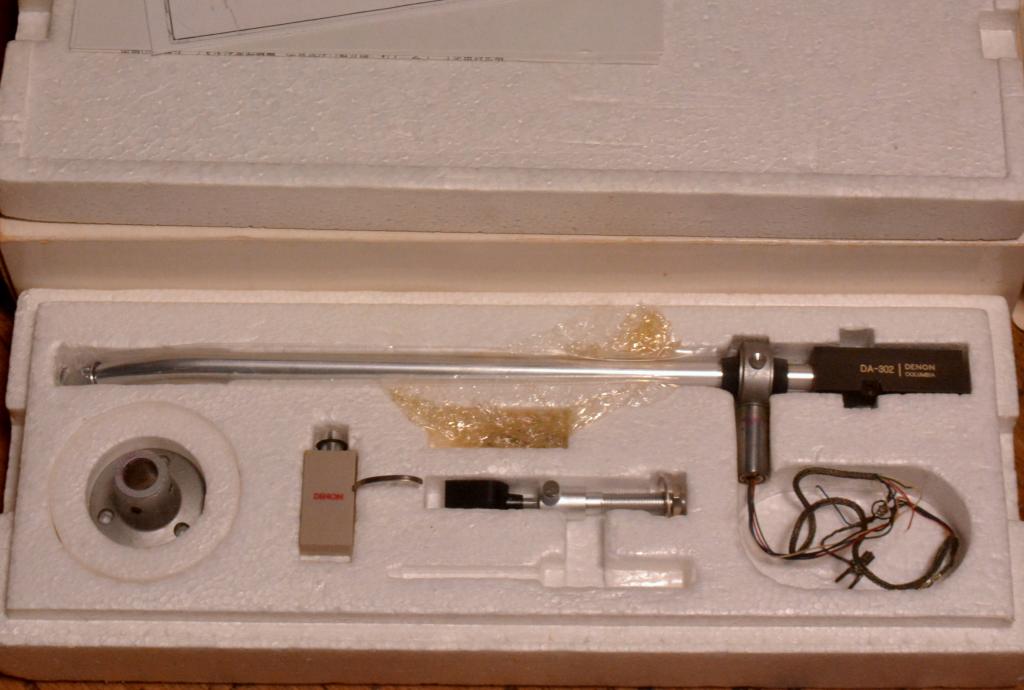 Nippon Columbia Denon DA-302 tonearm with original headshell, box * PERFECT