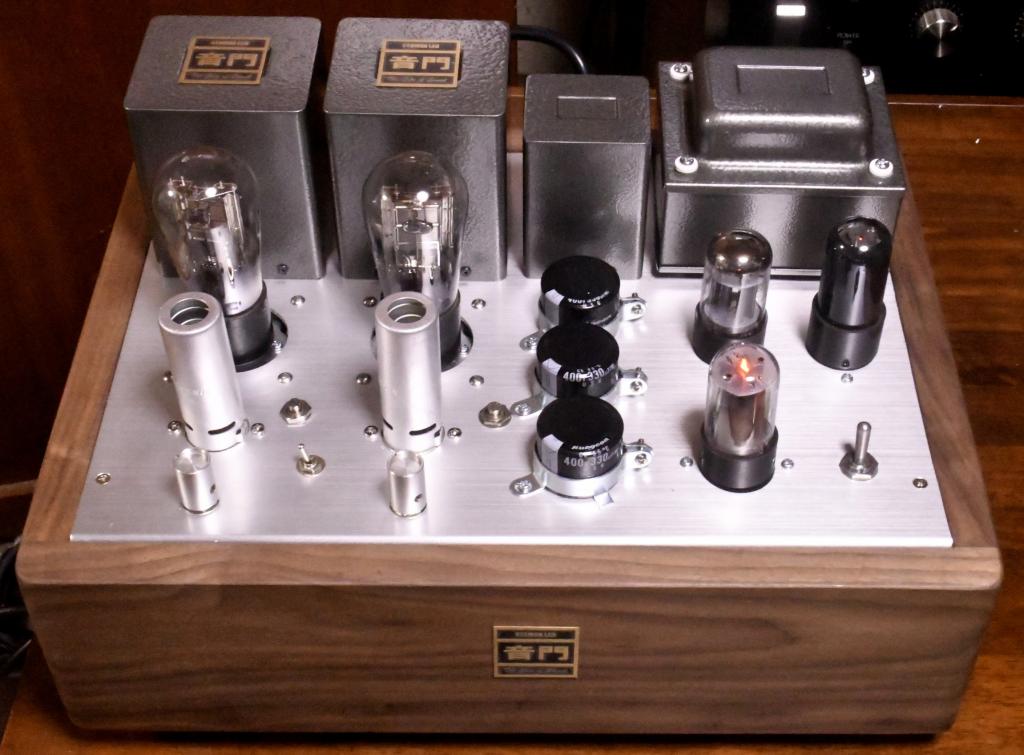 12AY7-71A tube pre-amplifier, voltage regulator 6SN7-6V6