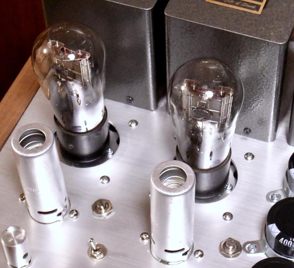 12AY7-71A tube pre-amplifier, voltage regulator 6SN7-6V6