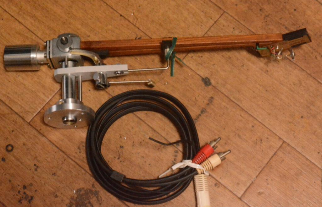 Grace G-714 wooden tonearm with headshell, cable