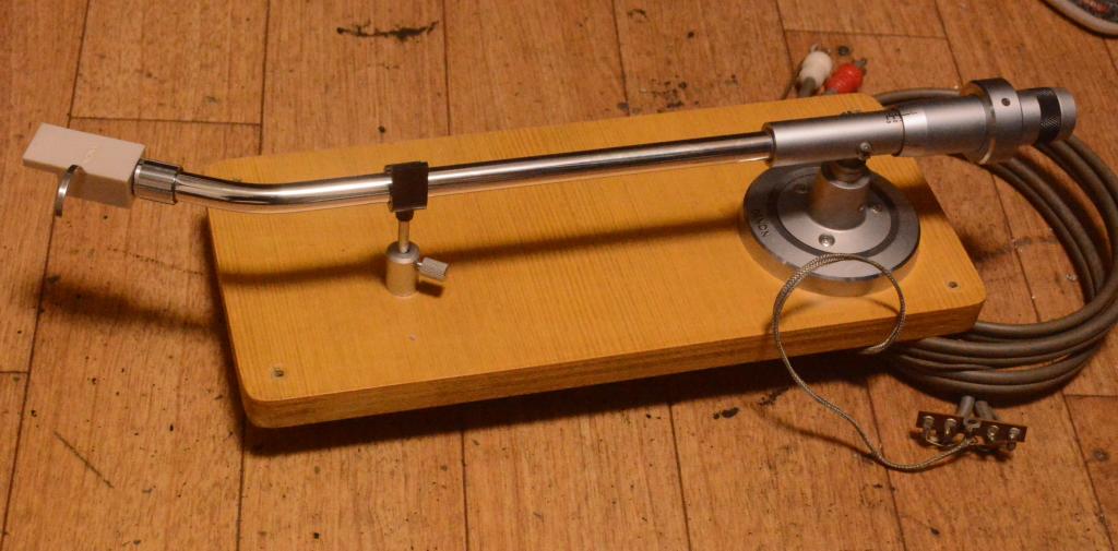 Nippon Columbia Denon DA-304 tonearm with original headshell * PERFECT