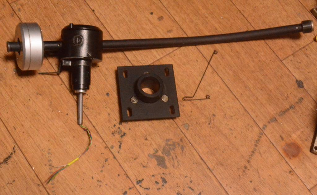 Early EMT 997 "banana" tonearm for EMT 927st turntable, EMT type cartridge