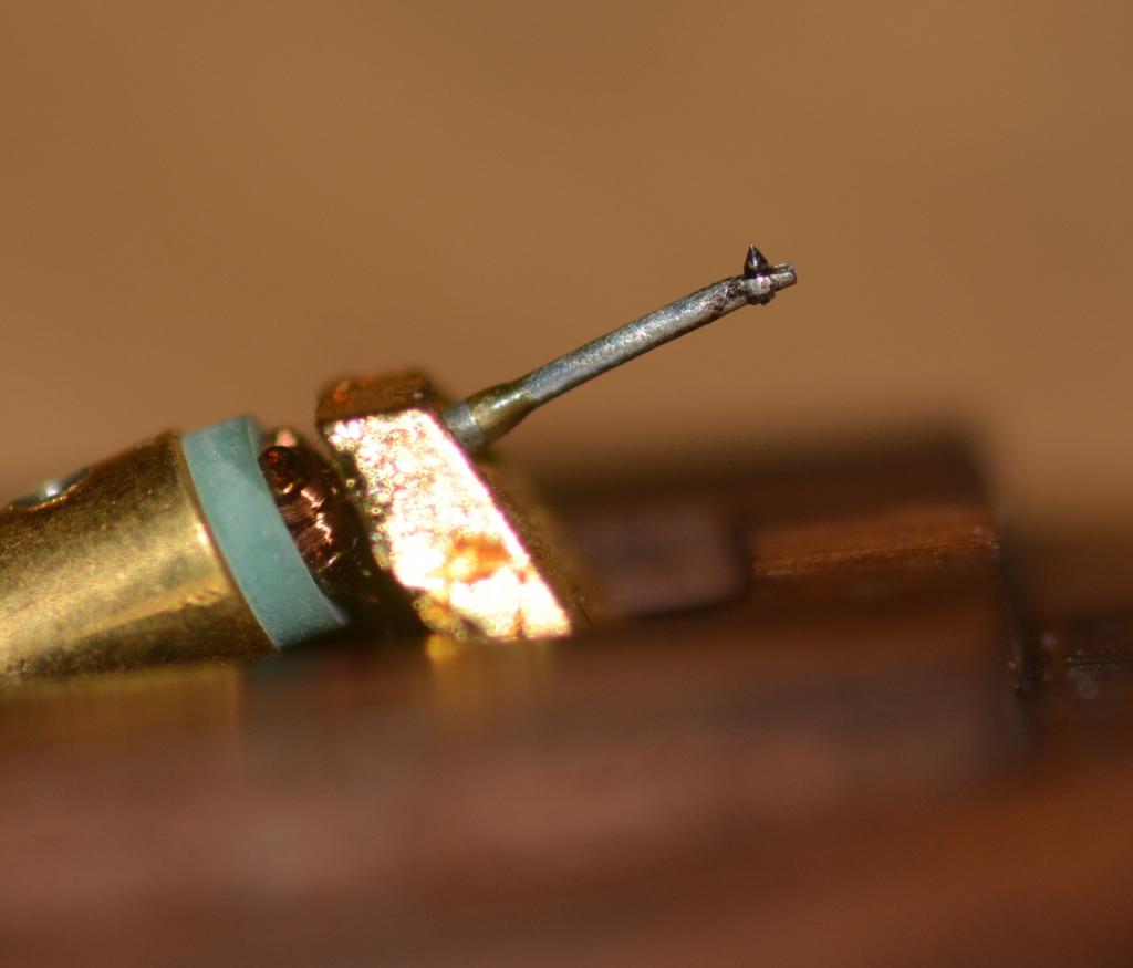 Denon DL-103LC Mk2　Rosewood cartridge for professional LC-OFC pure cooper coil