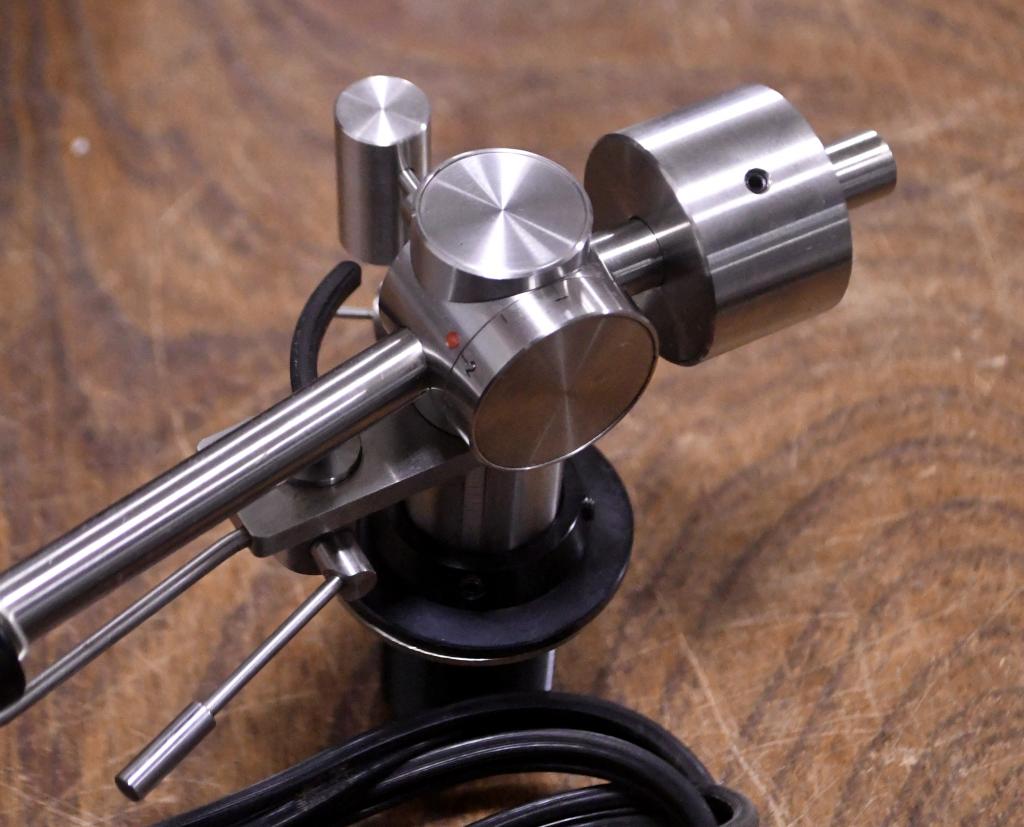 Fidelity Research FR-64S tonearm with tonearm cable