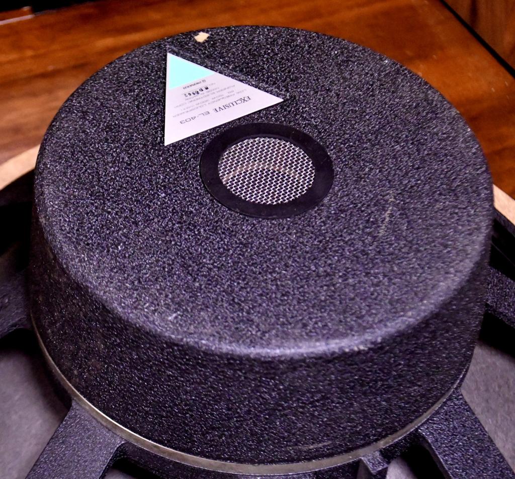 Pair Exclusive model 3401 speaker 40cm woofer EL-403