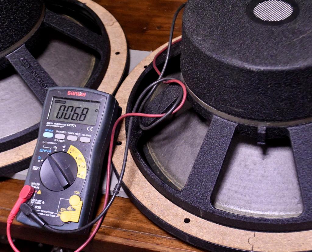 Pair Exclusive model 3401 speaker 40cm woofer EL-403