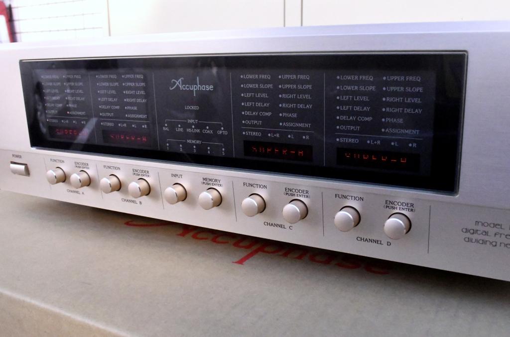 Accuphase DF-55 channel divider network for 2,3,4 ways with original box, manual