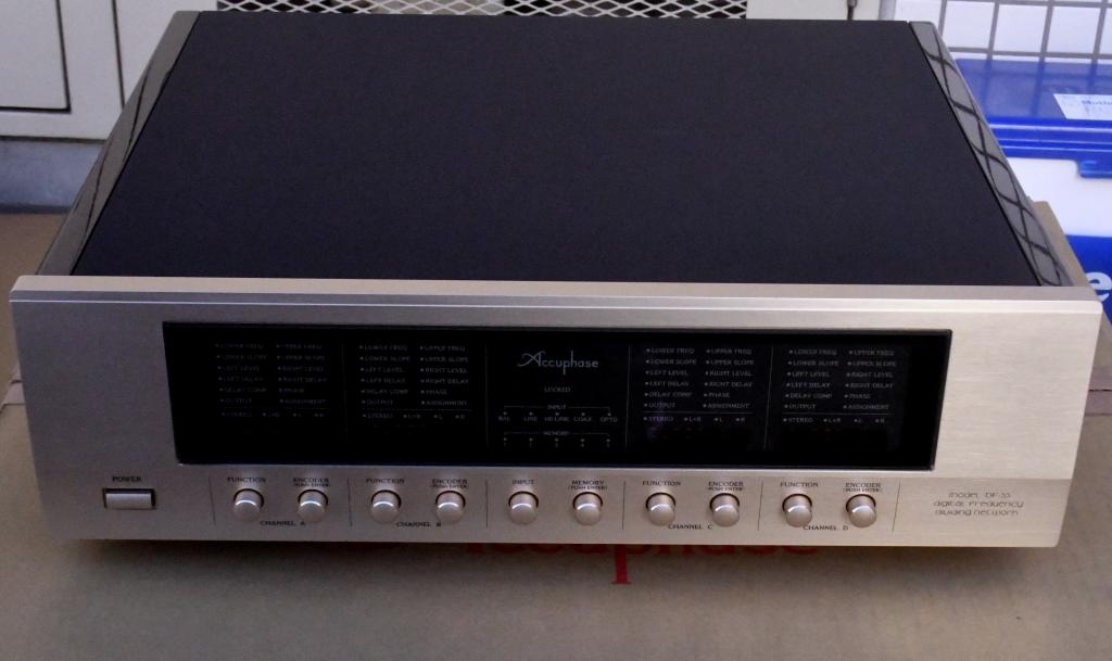 Accuphase DF-55 channel divider network for 2,3,4 ways with original box, manual