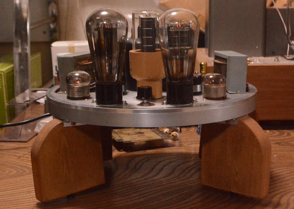 46 SE tube amplifier with all 　Sachsenwerk transformer driving tube 717A